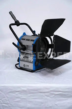 Load image into Gallery viewer, ARRI 575W HMI Compact Fresnel – Head, Ballast & Cable Kit