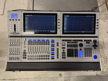Load image into Gallery viewer, Martin M6 Lighting Console with Flight Case – Pro Control