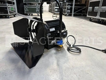 Load image into Gallery viewer, ARRI Studio 1000 Fresnel Pole-Op 24-Pack with Barndoors