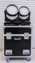 Load image into Gallery viewer, Martin MAC Quantum Wash – LED Moving Wash Lighting Fixture