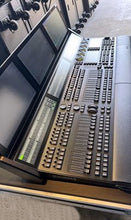 Load image into Gallery viewer, MA Lighting grandMA3 Full-size Lighting Console with Case