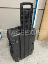 Load image into Gallery viewer, Chauvet Professional Rogue R1 BeamWash package