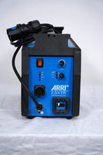Load image into Gallery viewer, ARRI ARRISUN 2.5/4kW HMI PAR with Ballast & Lens Set