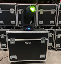 Load image into Gallery viewer, Martin ERA 800 Performance – 16 Fixtures with Dual Cases