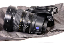 Load image into Gallery viewer, Sony VCL-308BWH Carl Zeiss 1/3in 8x Wide Zoom Lens