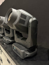 Load image into Gallery viewer, Vari-Lite VL800 Event Profile - compact LED moving profile