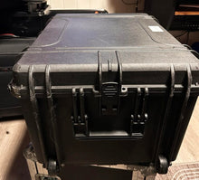 Load image into Gallery viewer, Soundsurface DT-2U Control Surface with Dual Touchscreens