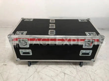 Load image into Gallery viewer, LED MOTORISED BATTEN CLAY PAKY SHARBAR - Used