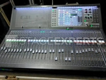 Load image into Gallery viewer, Yamaha QL5 Digital Mixing Console – Used, Good Condition