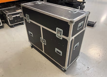 Load image into Gallery viewer, DiGiCo SD12 package including DiGiCo D-Rack 32/16