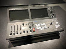 Load image into Gallery viewer, Roland VR-400UHD 4K AV Streaming Mixer with Dual Touch