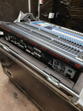 Load image into Gallery viewer, Avolites Pearl 2010 Lighting Console with Flight Case | Pro AV