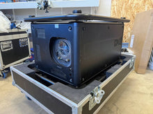 Load image into Gallery viewer, Barco HDX‑W20 FLEX Projector with Flightcase | Stage Experts