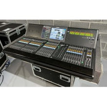 Load image into Gallery viewer, Yamaha CL5 Digital Mixing Console – Without RIO Stagebox