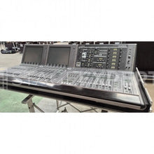 Load image into Gallery viewer, Yamaha RIVAGE PM7 Digital Console with RPIO Stage Rack Bundle