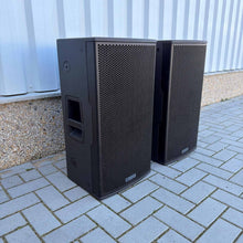 Load image into Gallery viewer, dBTechnologies VIO X15 – Set of 2 Active 15-inch Speakers