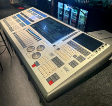 Load image into Gallery viewer, Avolites Arena Titan v17 Console Touring Pack with AVOKey