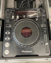 Load image into Gallery viewer, Pioneer DJM-3000 + 2x CDJ-1000MK3 Rackmount Case Package