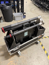 Load image into Gallery viewer, Robert Juliat Foxie MSD700W Followspot with Ballast & Case