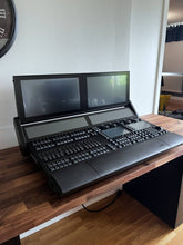 Load image into Gallery viewer, MA Lighting grandMA3 Light Console with Flightcase & Accessories