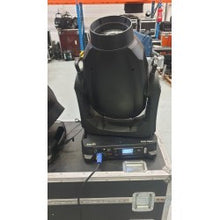 Load image into Gallery viewer, Martin MAC Viper Performance Moving Light – Spot/Profile