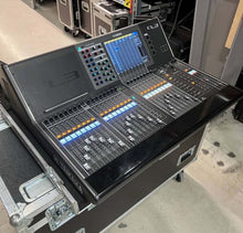 Load image into Gallery viewer, Yamaha CL3 with Rio3224-D – Digital Console & Stagebox