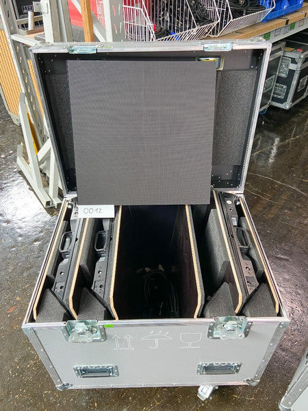 INFiLED DB2.6 LE 45° Corner Cabinet Set with Case