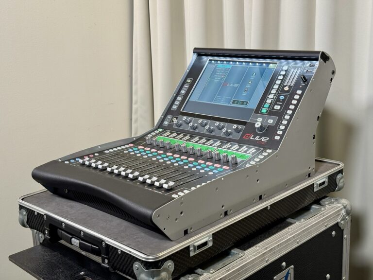 Allen & Heath dLive C1500 + DM48 MixRack with Case & AES