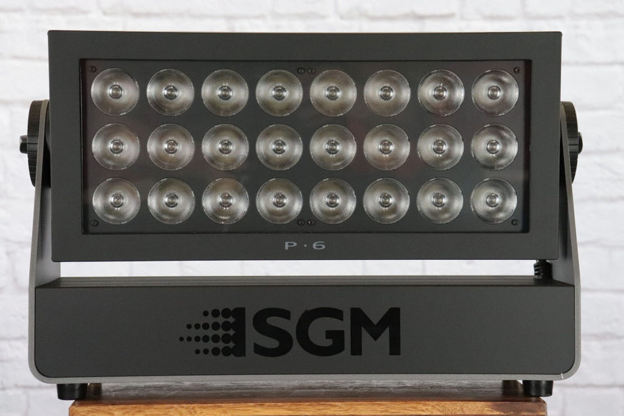 SGM P-6 RGBW Outdoor Floodlight 10° IP66 – Long-throw