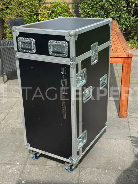 Custom SQ-5 Flightcase with 18U Rack – Touring Grade