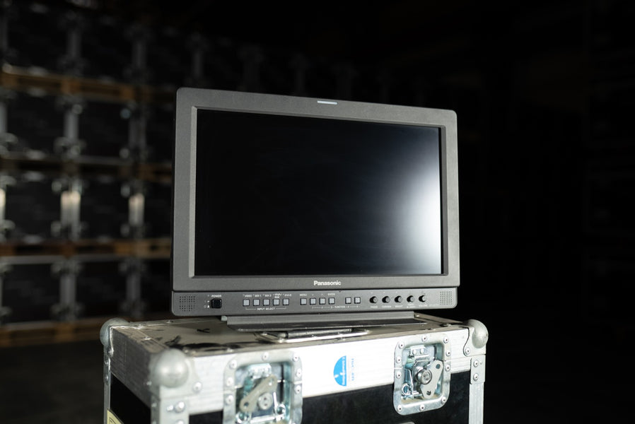 Panasonic BT-LH1710 17-inch LCD Video Monitor with Case