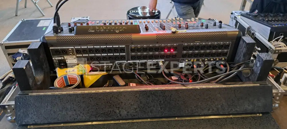 Behringer X32 Fullsize Digital Mixer with Flight Case Included
