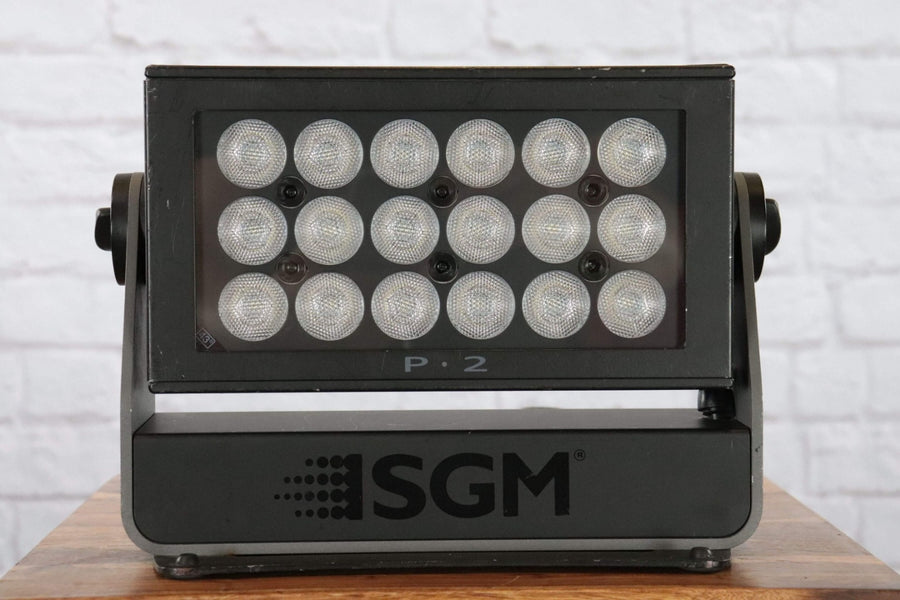 SGM P-2 RGBW Outdoor LED Flood 43° – IP65 Wash Light