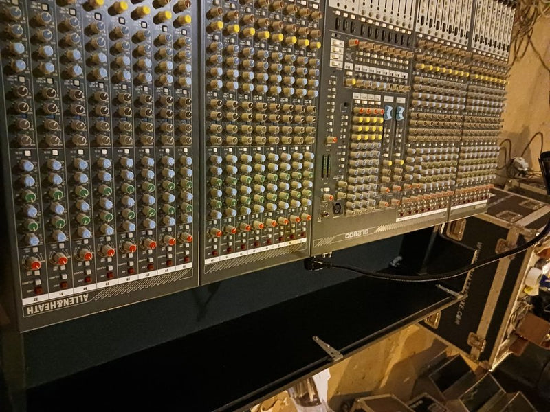 Allen & Heath GL2800-32 32-Channel Analogue Mixing Console