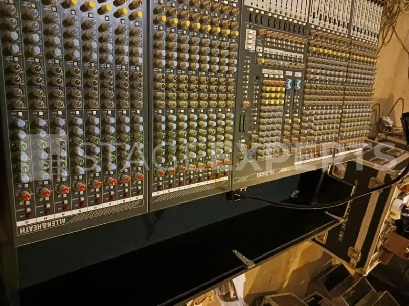 Allen & Heath GL2800-32 32-Channel Analogue Mixing Console