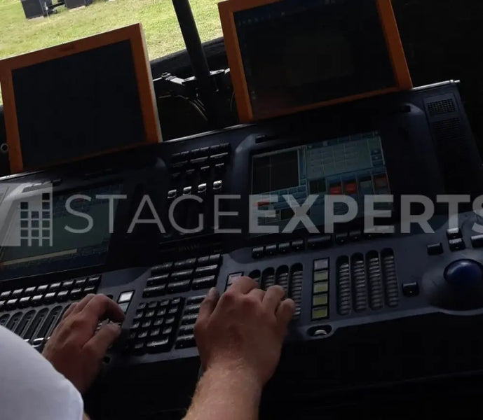 Martin Professional Maxxyz Lighting Console with Flight Case