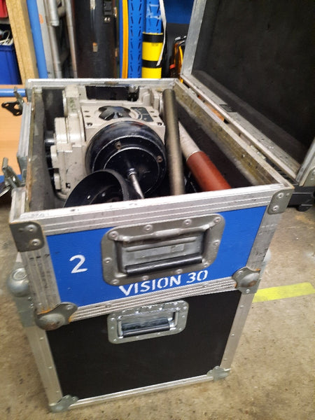 Vinten Vision 30 Fluid Video Head with Case | Stage Experts