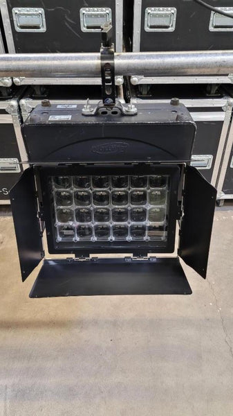 Elation Paladin LED Strobe/Wash/Blinder – Pro Lighting