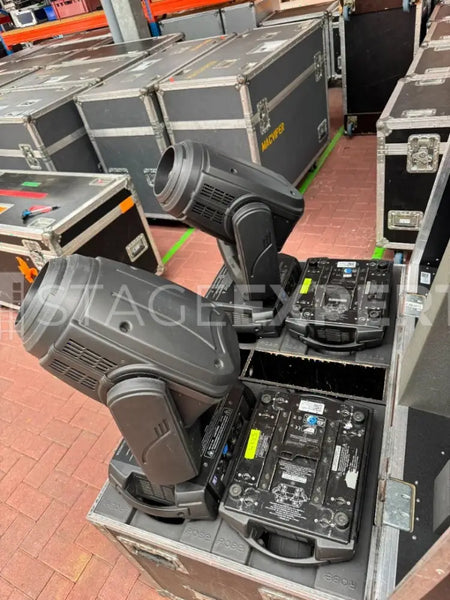 Robe Pointe Beam Set – 23 Fixtures with Flight Cases