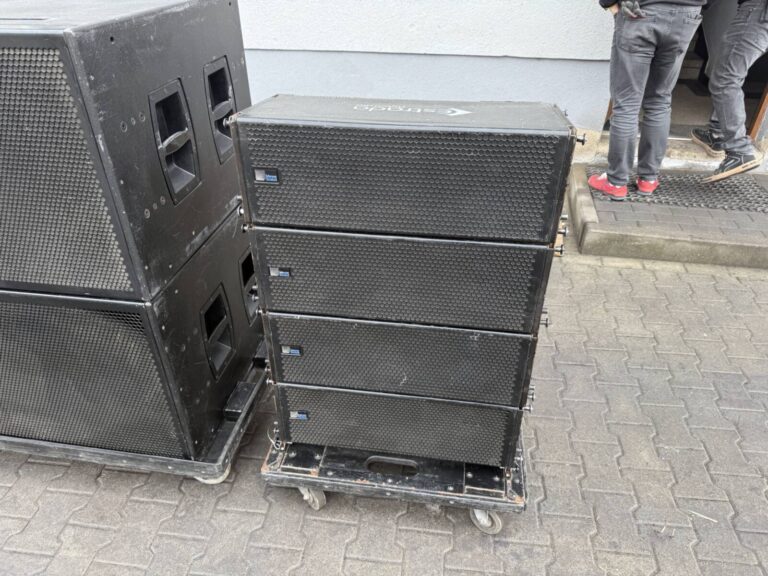 Meyer Sound M’elodie + 700HP System – 12 Tops, 2 Subs