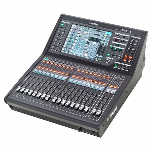 Yamaha QL1 Digital Mixing Console – With Flight Case