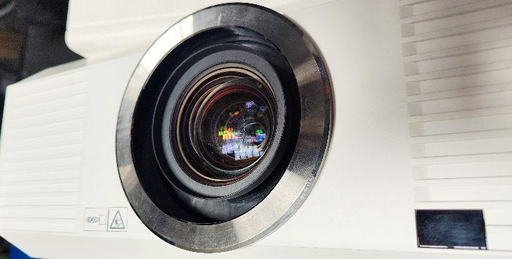 Mitsubishi UL7400U LCD Projector – 5000 Lumen Installation