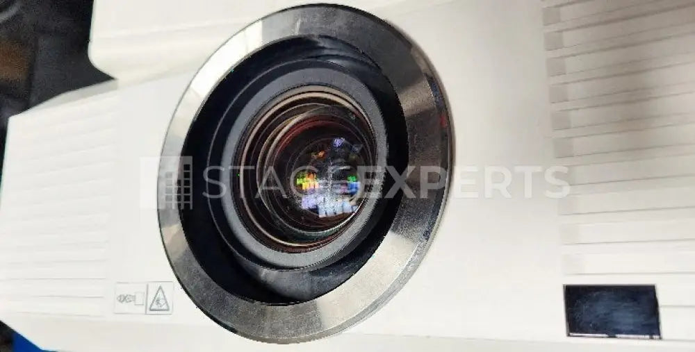 Mitsubishi UL7400U Projector – 5000 Lumen Installation LCD