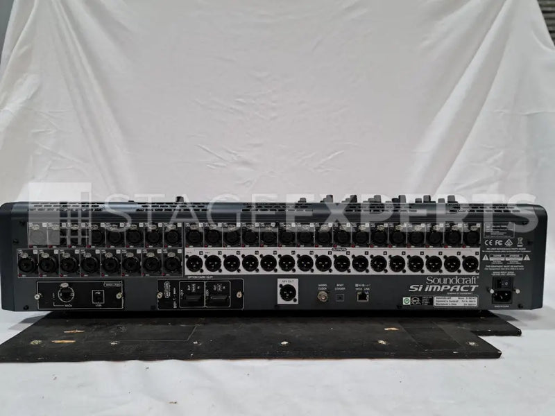 Soundcraft Si Compact Digital Mixing Console | Stage Experts