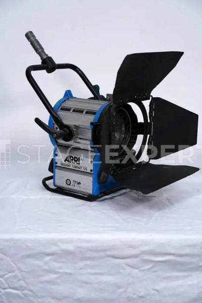ARRI 575W HMI Compact Fresnel – Head, Ballast & Cable Kit