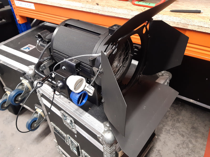 ARRI ST1 Fresnel Spotlight – 1kW Tungsten, 175mm Lens