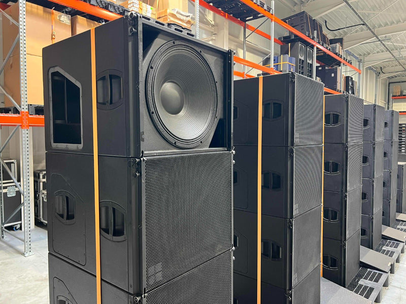 d&b audiotechnik Y-SUB Cardioid Subs (22) with Covers