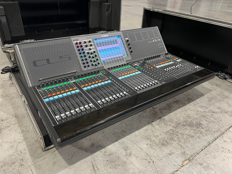 Yamaha CL5 Digital Mixing Console with Flightcase & Cover