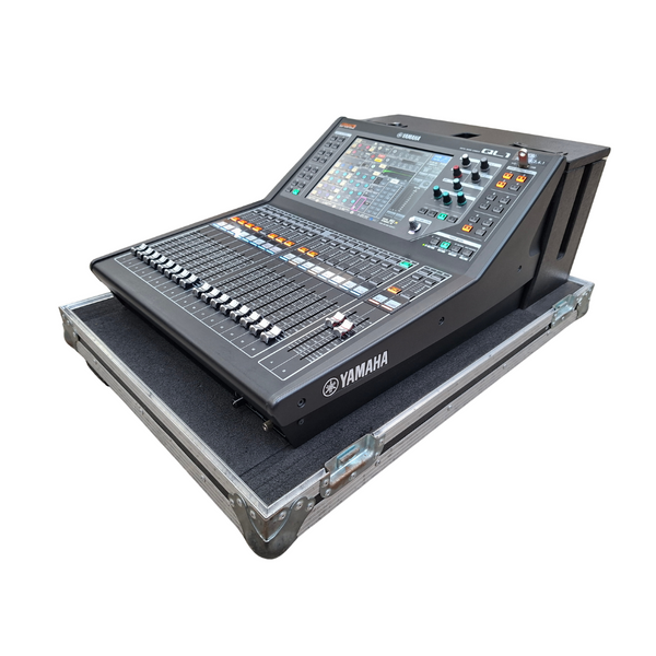 Yamaha QL1 Digital Mixing Console with Dante + Flight Case