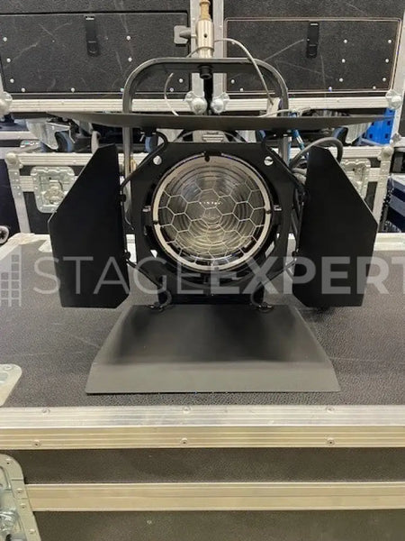 ARRI T1 Fresnel – Set of 4 with Case and Barndoors